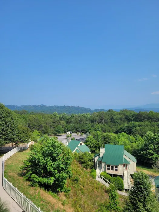 Sunrise Ridge Resort 4
