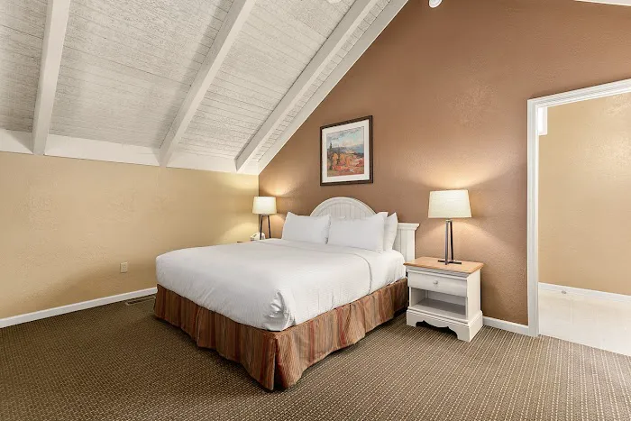 Sunrise Ridge Resort 4
