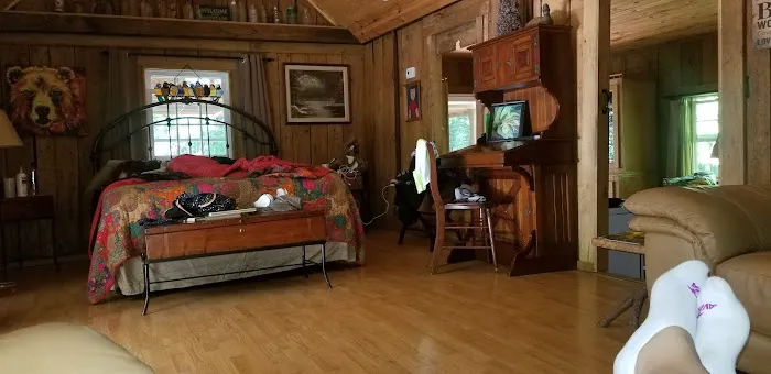 Holyfield Cabin and Bunkhouse 4