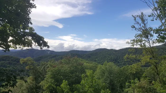 Wolf Mountain Scenic Resort 4