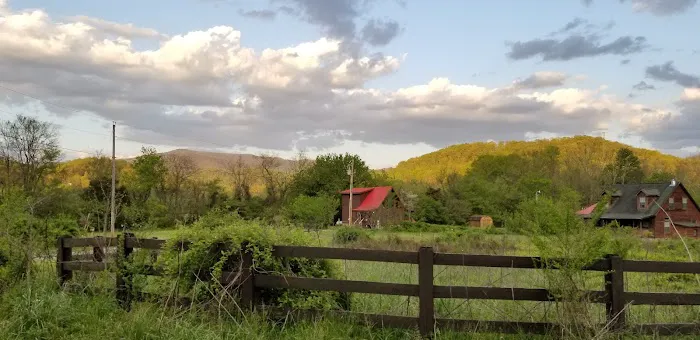 Country Life Cramers Creekside Cabin 4
