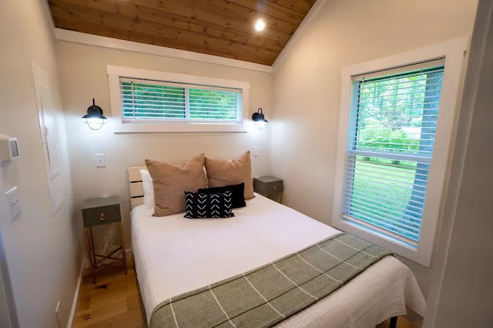 Creekside Hideaway 4