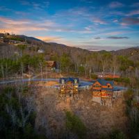 Wander Gatlinburg Creek ico