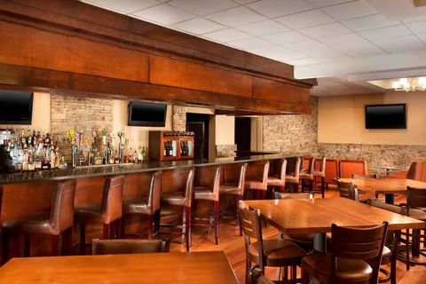 Four Points by Sheraton Asheville Downtown 4