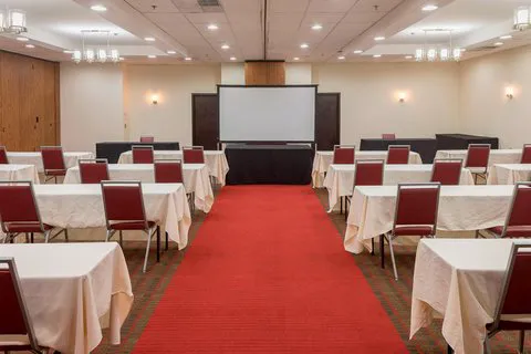 Four Points by Sheraton Asheville Downtown 4