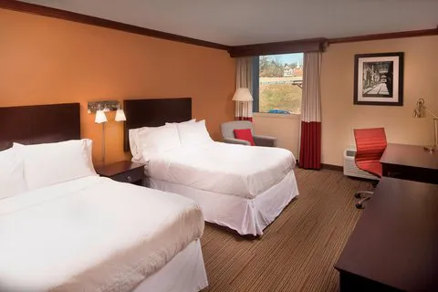 Four Points by Sheraton Asheville Downtown 4