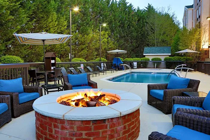 Hampton Inn & Suites Asheville Airport 4