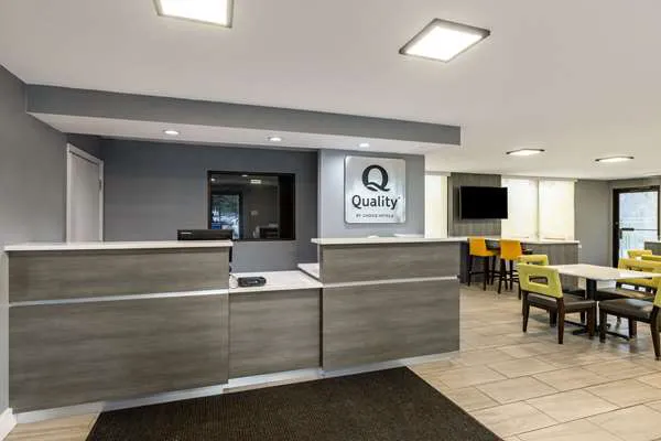 Quality Inn Asheville Airport 4