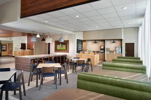 Fairfield Inn & Suites Asheville Airport/Fletcher 4