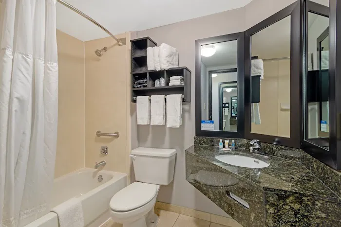 Comfort Inn & Suites Carrollton 4