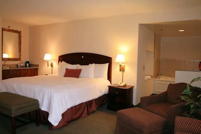 Hampton Inn Carrollton 4