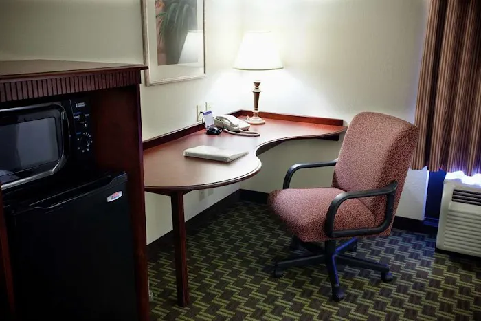 Hampton Inn Carrollton 4