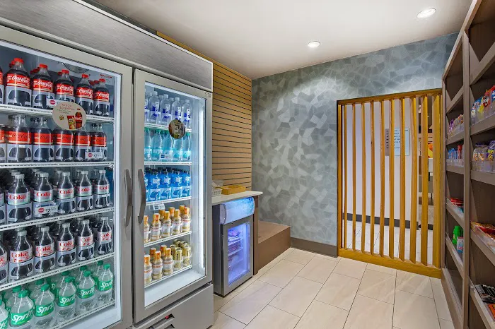 Holiday Inn Express & Suites Carrollton West by IHG 4