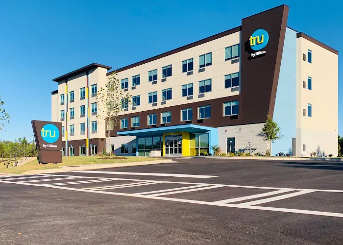 Tru by Hilton Greensboro Lake Oconee 4