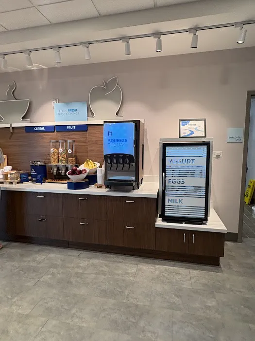 Holiday Inn Express Greensboro Lake Oconee, an IHG Hotel 4