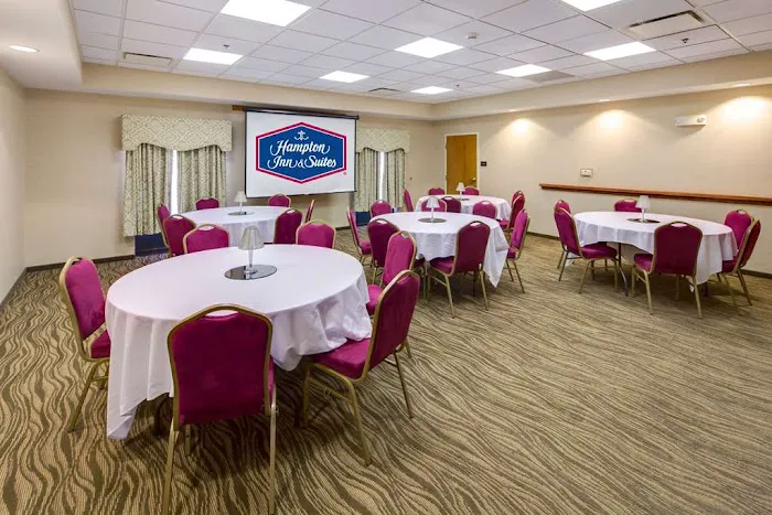 Hampton Inn & Suites Augusta West 4
