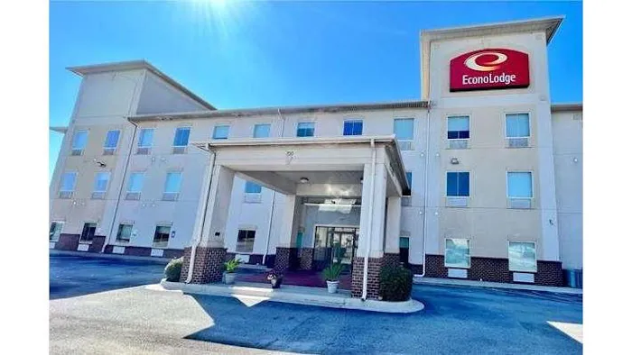 Econo Lodge 4