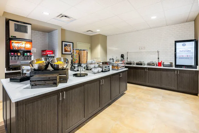 Candlewood Suites Building 38300 5