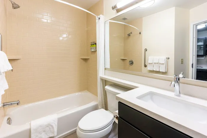 Candlewood Suites Building 38300 5