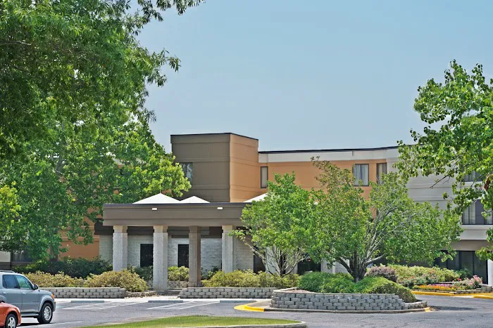 Holiday Inn Express Griffith Hall 5