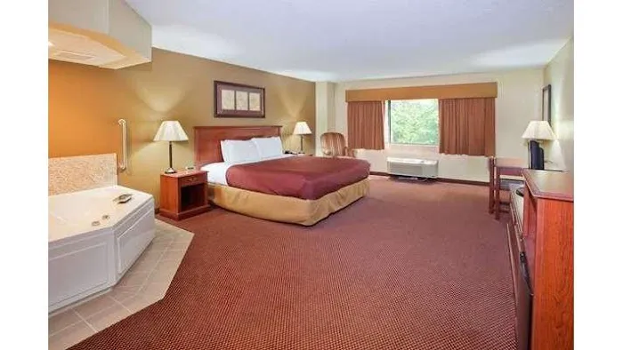 AmericInn by Wyndham Boiling Springs Near Gardner Webb U 4