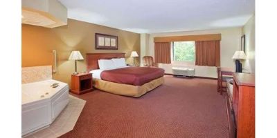 AmericInn by Wyndham Boiling Springs Near Gardner Webb U