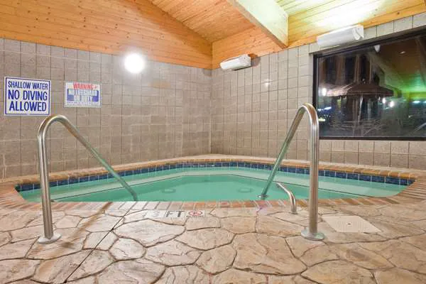 AmericInn by Wyndham Boiling Springs Near Gardner Webb U 4
