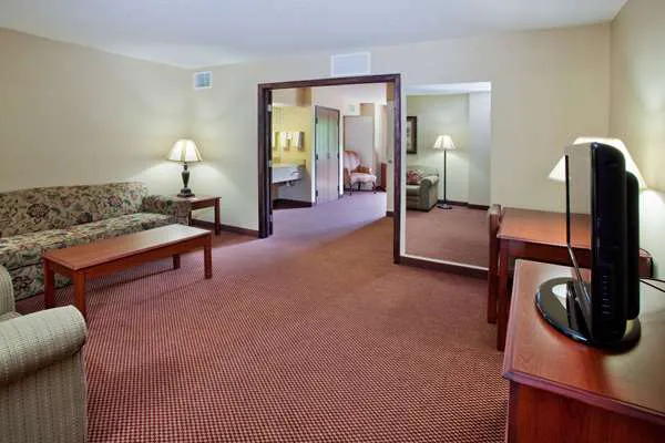 AmericInn by Wyndham Boiling Springs Near Gardner Webb U 4
