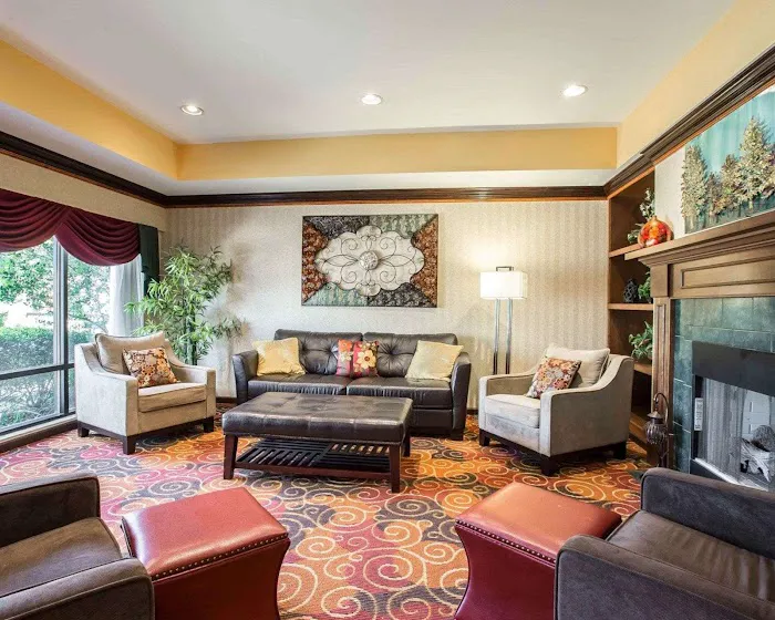 Comfort Inn & Suites at I-85 4