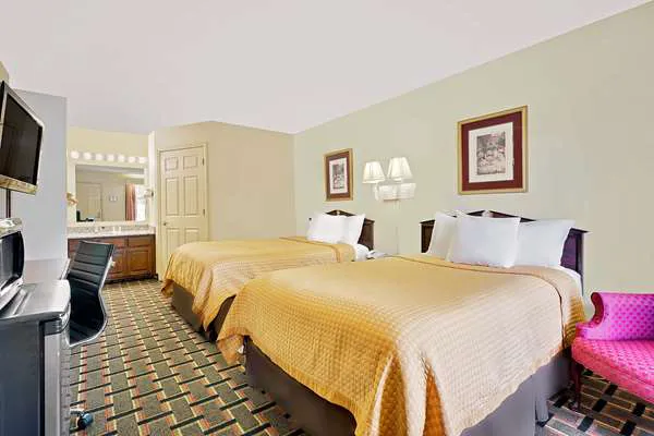 Days Inn by Wyndham Spartanburg 4