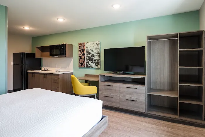 ECHO Suites Extended Stay by Wyndham Spartanburg 4