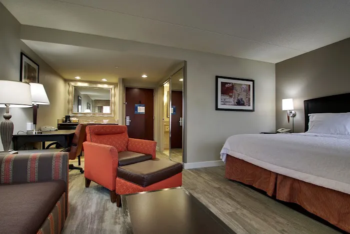 Hampton Inn & Suites Spartanburg-I-26-Westgate Mall 4