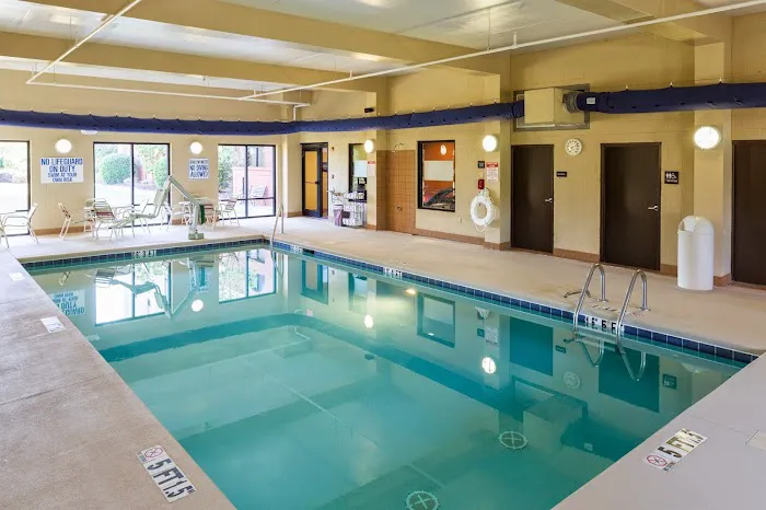 Hampton Inn & Suites Spartanburg-I-26-Westgate Mall 4