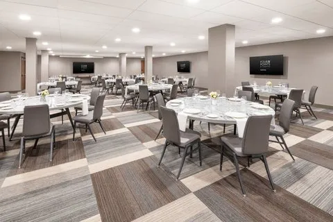 Four Points by Sheraton Spartanburg 4