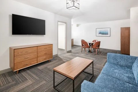 Four Points by Sheraton Spartanburg 4