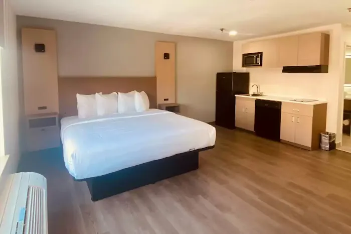 MainStay Suites Columbia Harbison 4