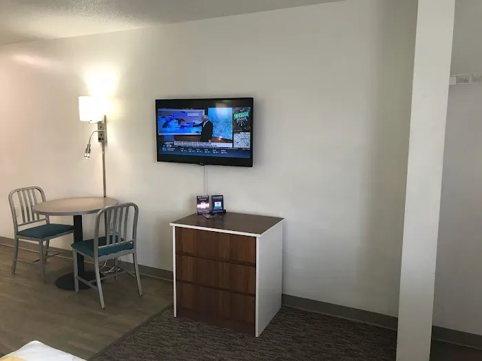 InTown Suites Extended Stay Columbia SC - Columbiana 4