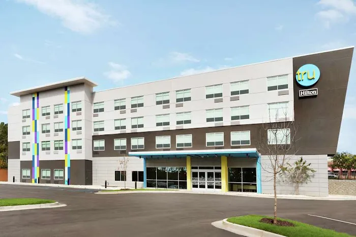 Tru by Hilton Harbison Columbia 4