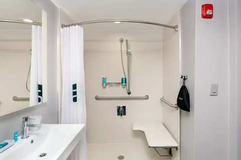 Aloft Columbia Harbison 4