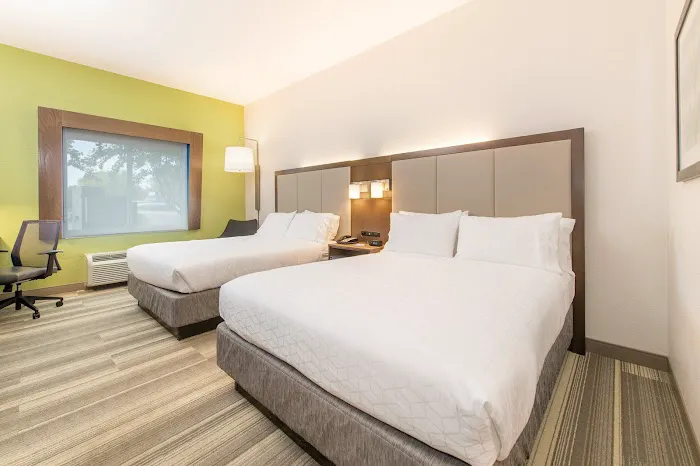 Holiday Inn Express & Suites Columbia-I-26 @ Harbison Blvd by IHG 4