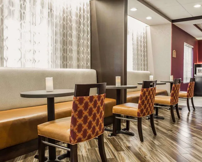 Comfort Suites Columbia at Harbison 4