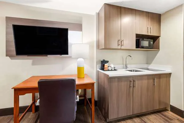 Comfort Suites Columbia at Harbison 4