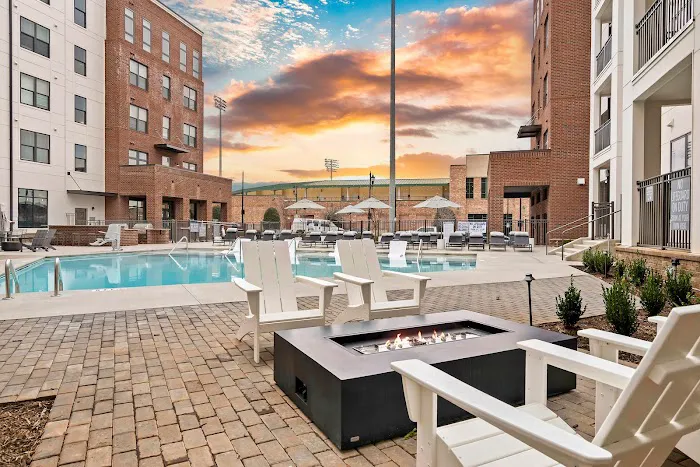 Mint House Greenville - West End 4
