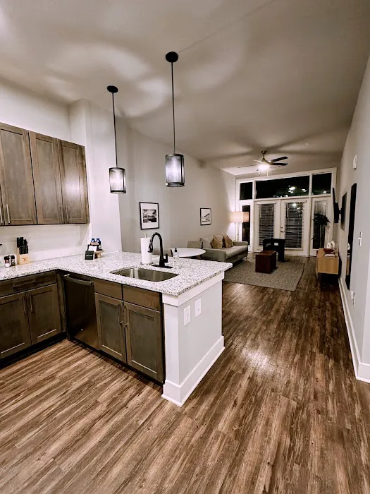 Mint House Greenville - West End 4