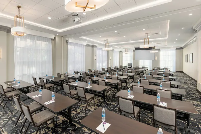 Hyatt Place Greenville Downtown 4