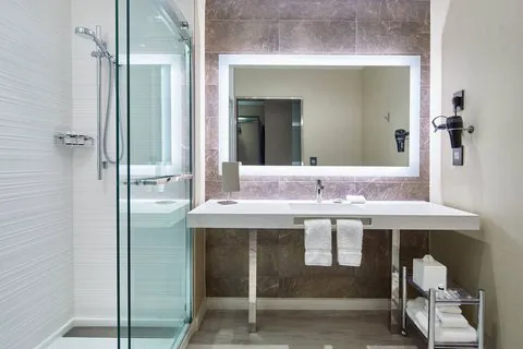 AC Hotel Greenville 4