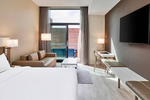 AC Hotel Greenville 4