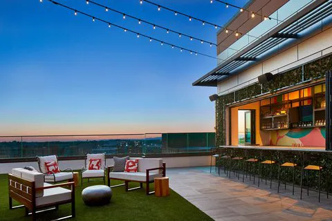 AC Hotel Greenville 4