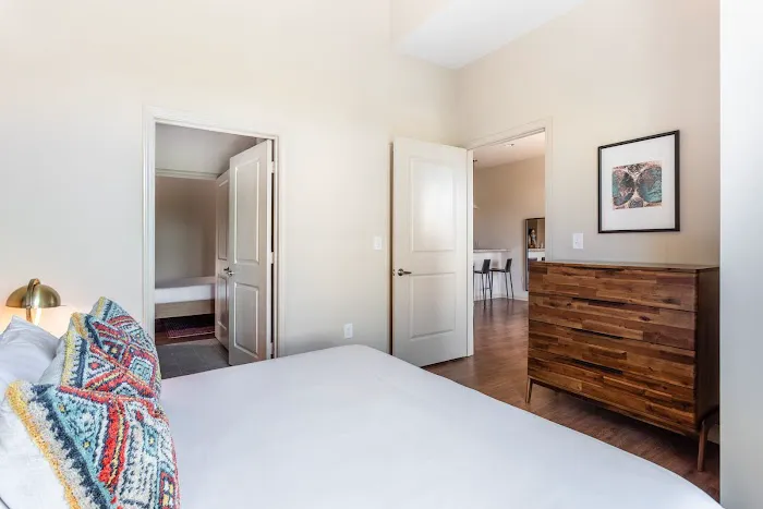Mint House Greenville – Downtown 4