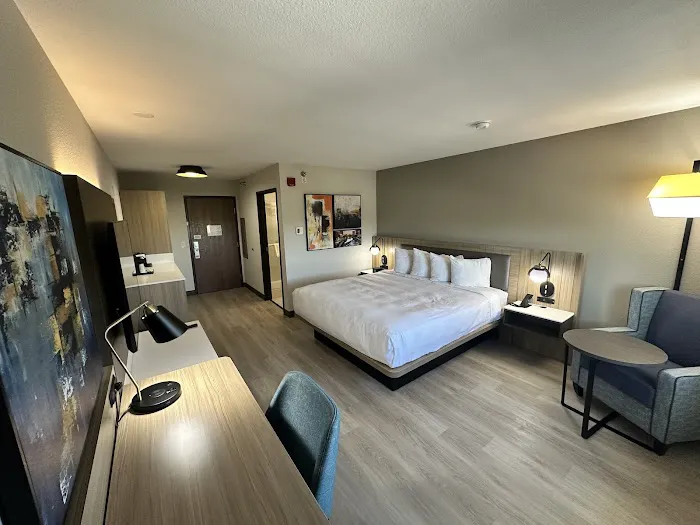Midtown Suites 4